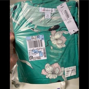 NEW with tag Liz Claiborne Floral Pajamas 🌸